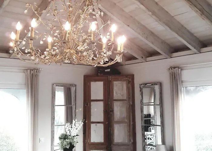 別荘 Vina Santa Petronila Torre *