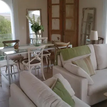 Vina Santa Petronila Torre Holiday home